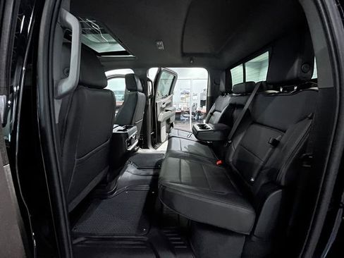 Used 2025 GMC Sierra 1500 Denali w/ Denali Reserve Package AWD/4WD image 13