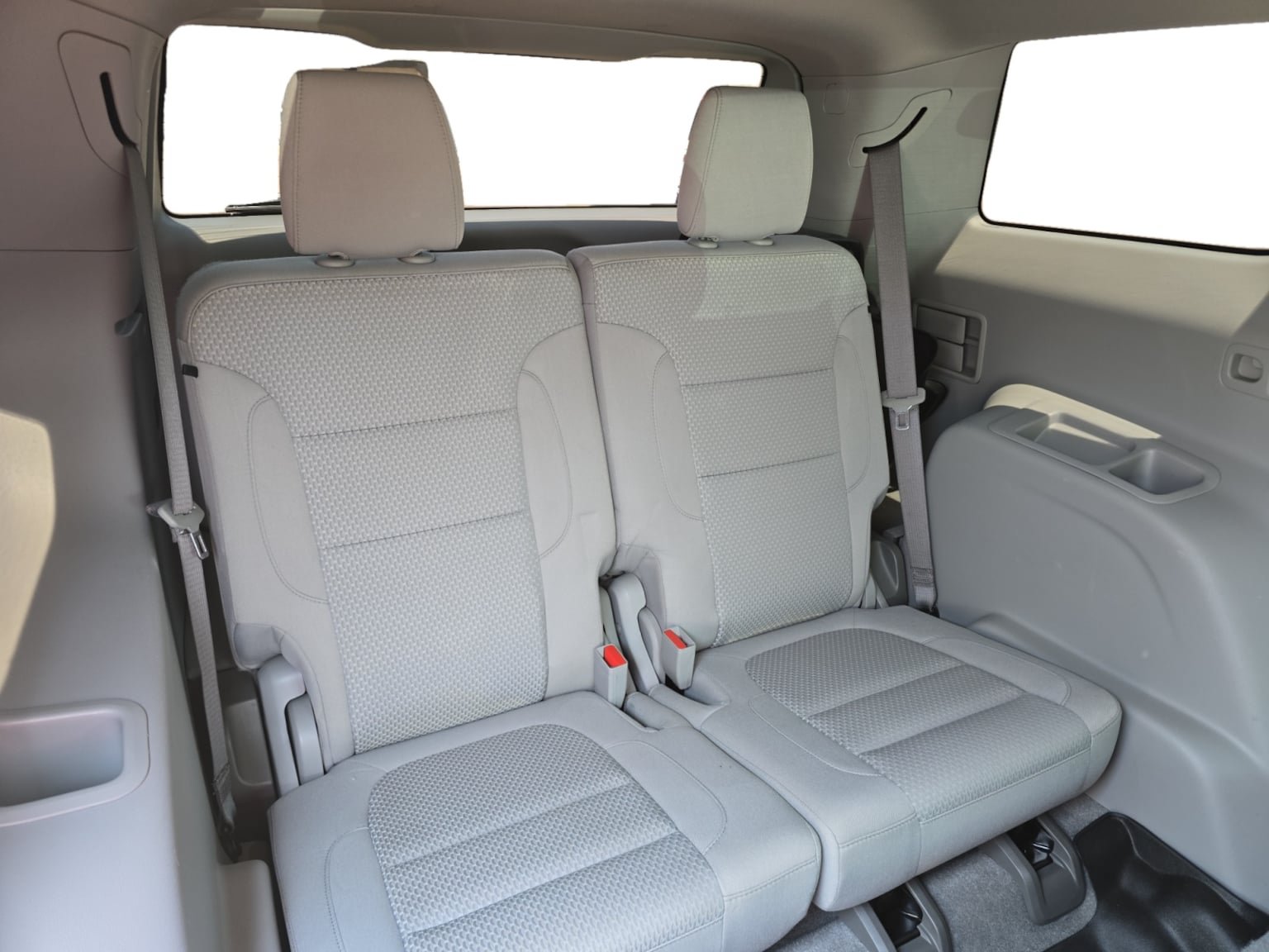 Used 2021 GMC Acadia SLE w/ Driver Convenience Package FWD image 14