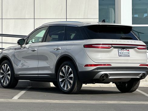 Used 2022 Lincoln Corsair Reserve image 5