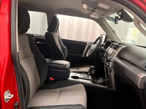 Used 2024 Toyota 4Runner SR5 image 11