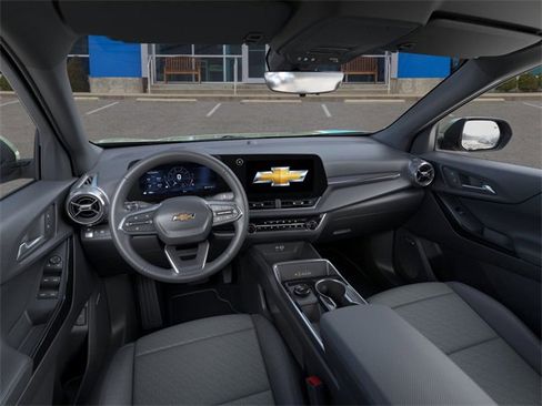 New 2026 Chevrolet Equinox LT w/ Convenience Package II image 15