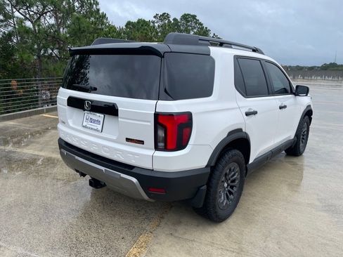 Certified 2026 Honda Passport TrailSport image 7