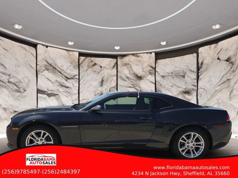 Used 2015 Chevrolet Camaro LS RWD image 5