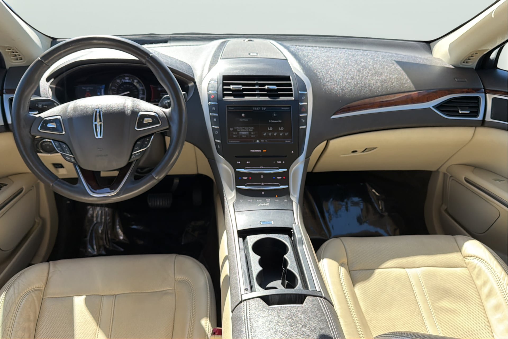 Used 2015 Lincoln MKZ Hybrid w/ Equipment Group 202A Reserve FWD image 31