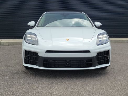 Certified 2026 Porsche Panamera 4 AWD/4WD image 2