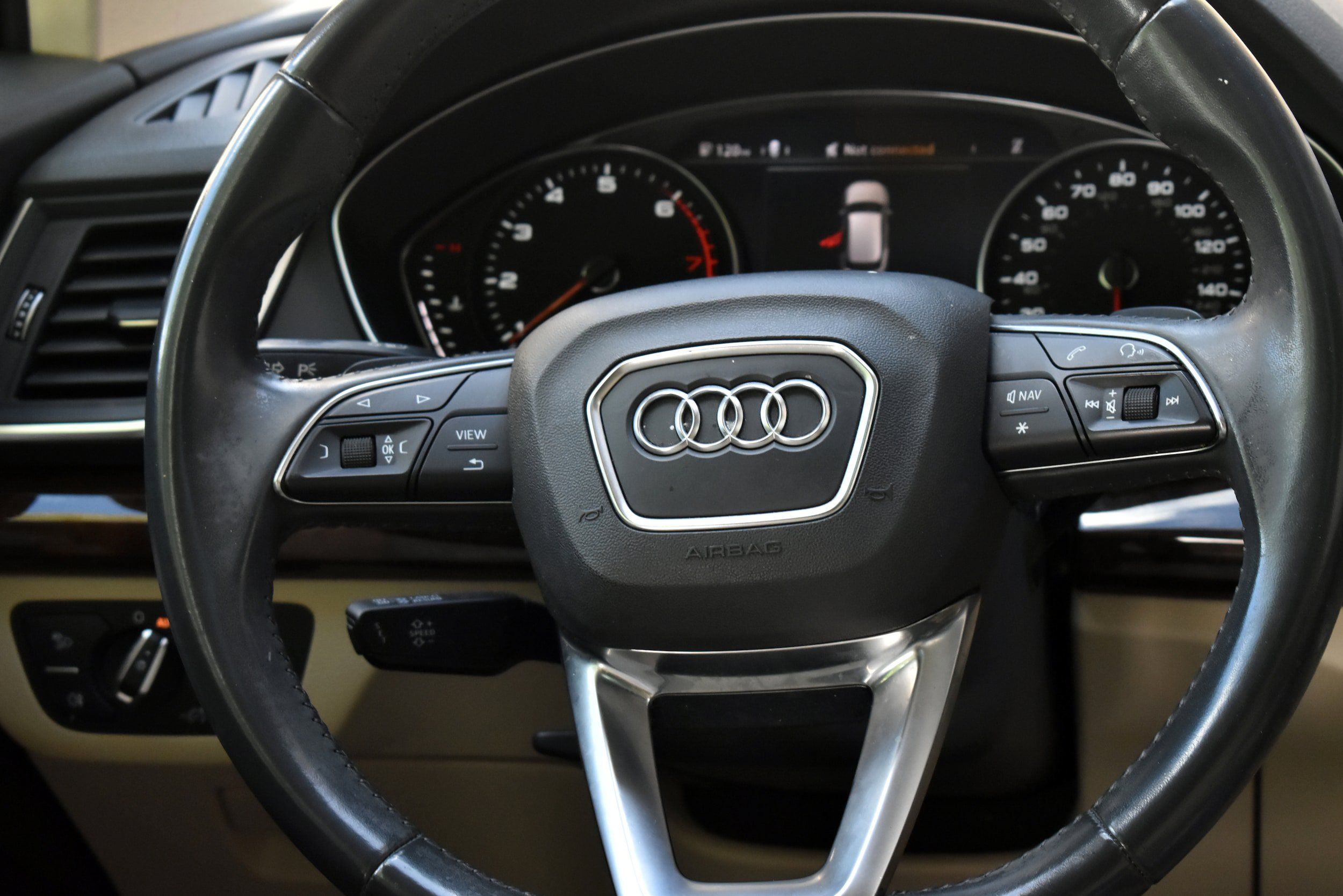 Used 2020 Audi Q5 2.0T Premium w/ Convenience Package AWD/4WD image 23
