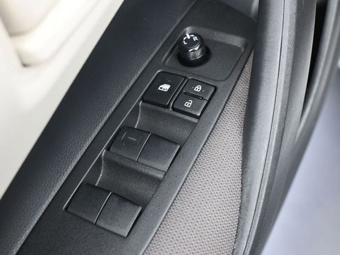 Used 2024 Toyota Corolla LE w/ LE Convenience Package image 13