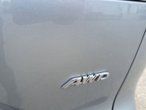 Used 2023 Toyota Corolla Cross L image 12