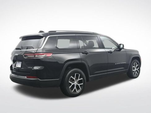 Used 2023 Jeep Grand Cherokee L Limited AWD/4WD image 6