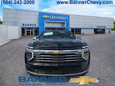 New 2026 Chevrolet Suburban Premier image 2