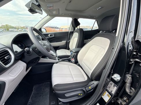 New 2026 Hyundai Venue SEL image 12