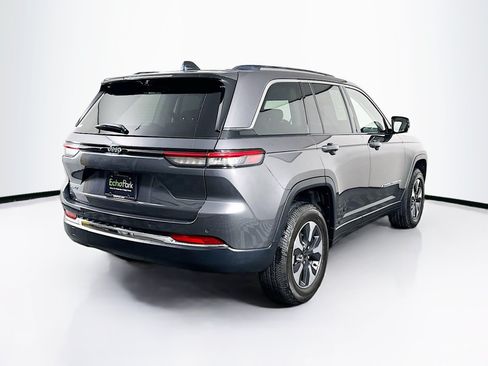 Used 2022 Jeep Grand Cherokee Limited 4xe w/ Luxury Tech Group II AWD/4WD image 9