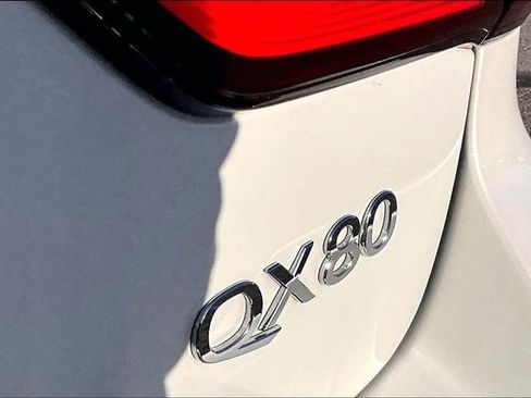 Used 2024 INFINITI QX80 Sensory w/ Cargo Package image 8