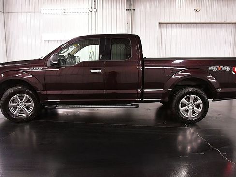 Used 2018 Ford F150 XLT w/ Equipment Group 302A Luxury AWD/4WD image 4