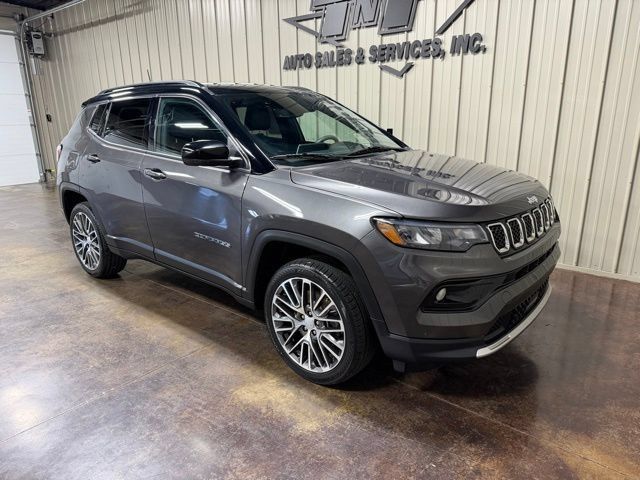 Used 2023 Jeep Compass Limited w/ Elite Group AWD/4WD image 5