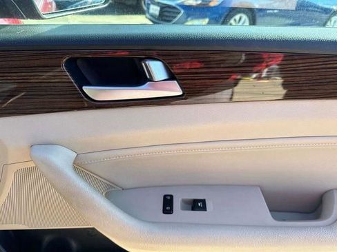 Used 2017 Hyundai Sonata Limited image 23