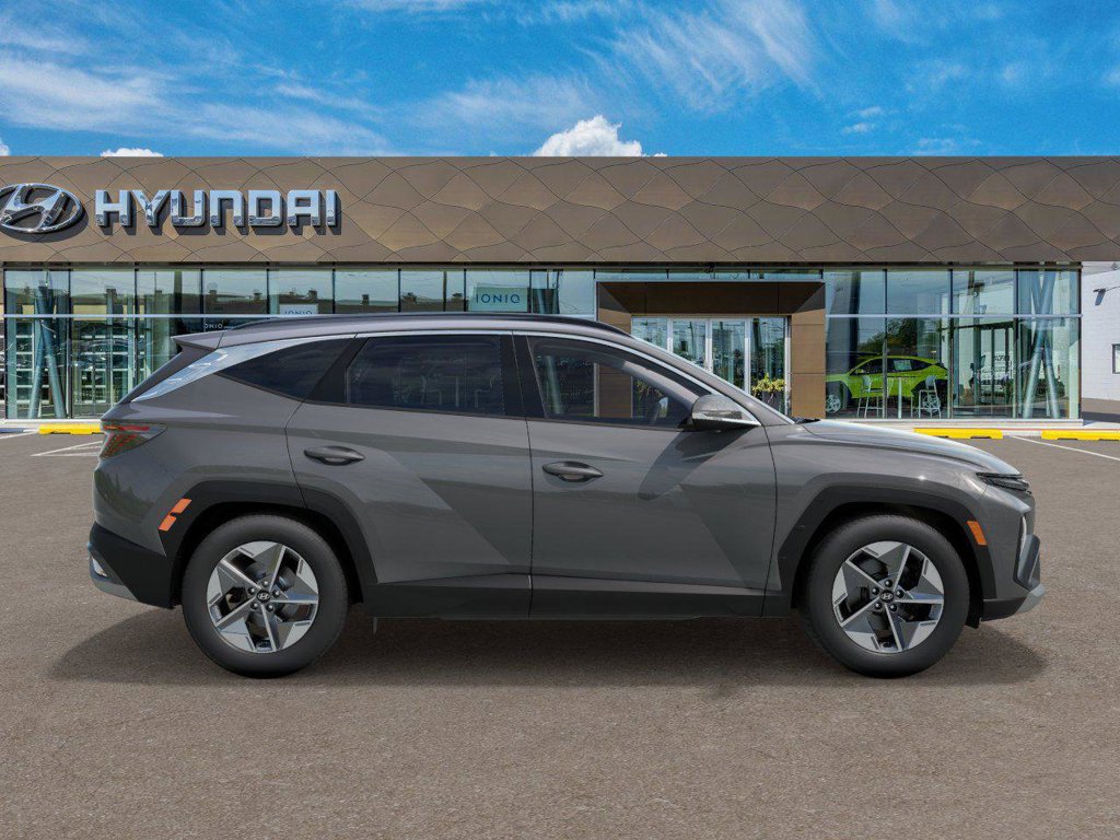Used 2025 Hyundai Tucson SEL FWD image 7
