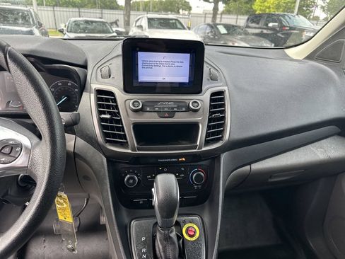 Used 2020 Ford Transit Connect XL FWD image 18