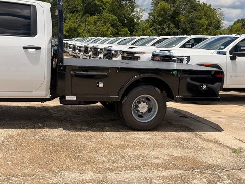 New 2026 Chevrolet Silverado 3500 W/T w/ WT Convenience Package AWD/4WD image 3