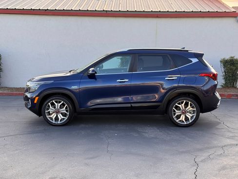 Used 2021 Kia Seltos SX AWD/4WD image 3