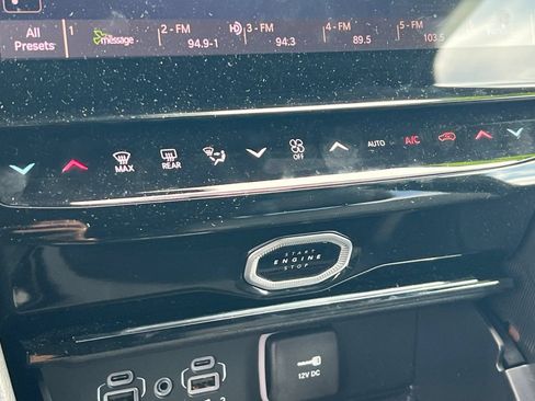 Used 2026 Jeep Grand Cherokee L Limited AWD/4WD image 19