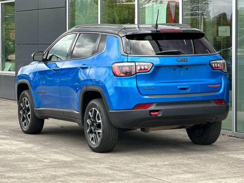 Used 2020 Jeep Compass Trailhawk AWD/4WD image 5