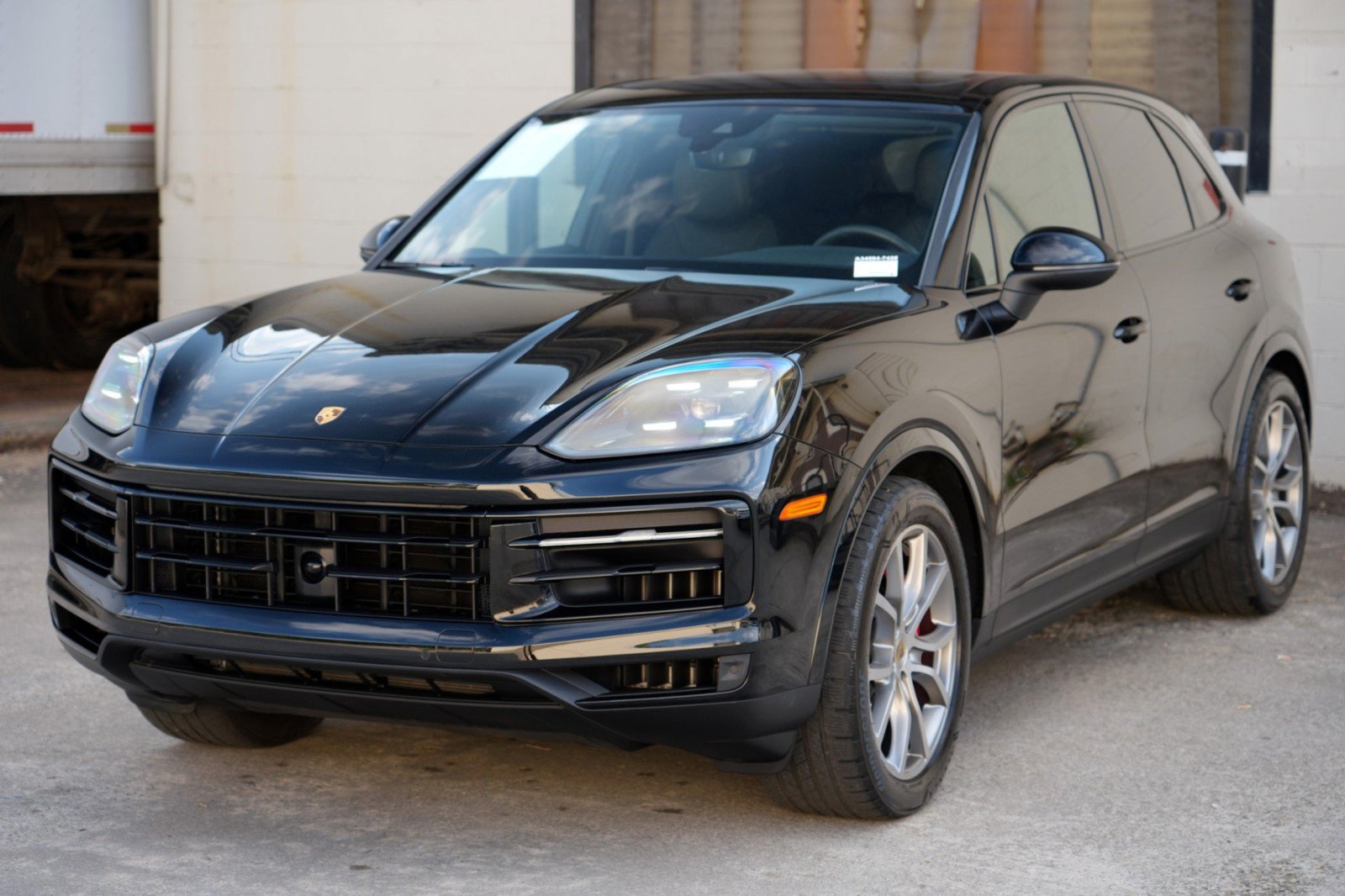 Used 2024 Porsche Cayenne S w/ Premium Package AWD/4WD image 51