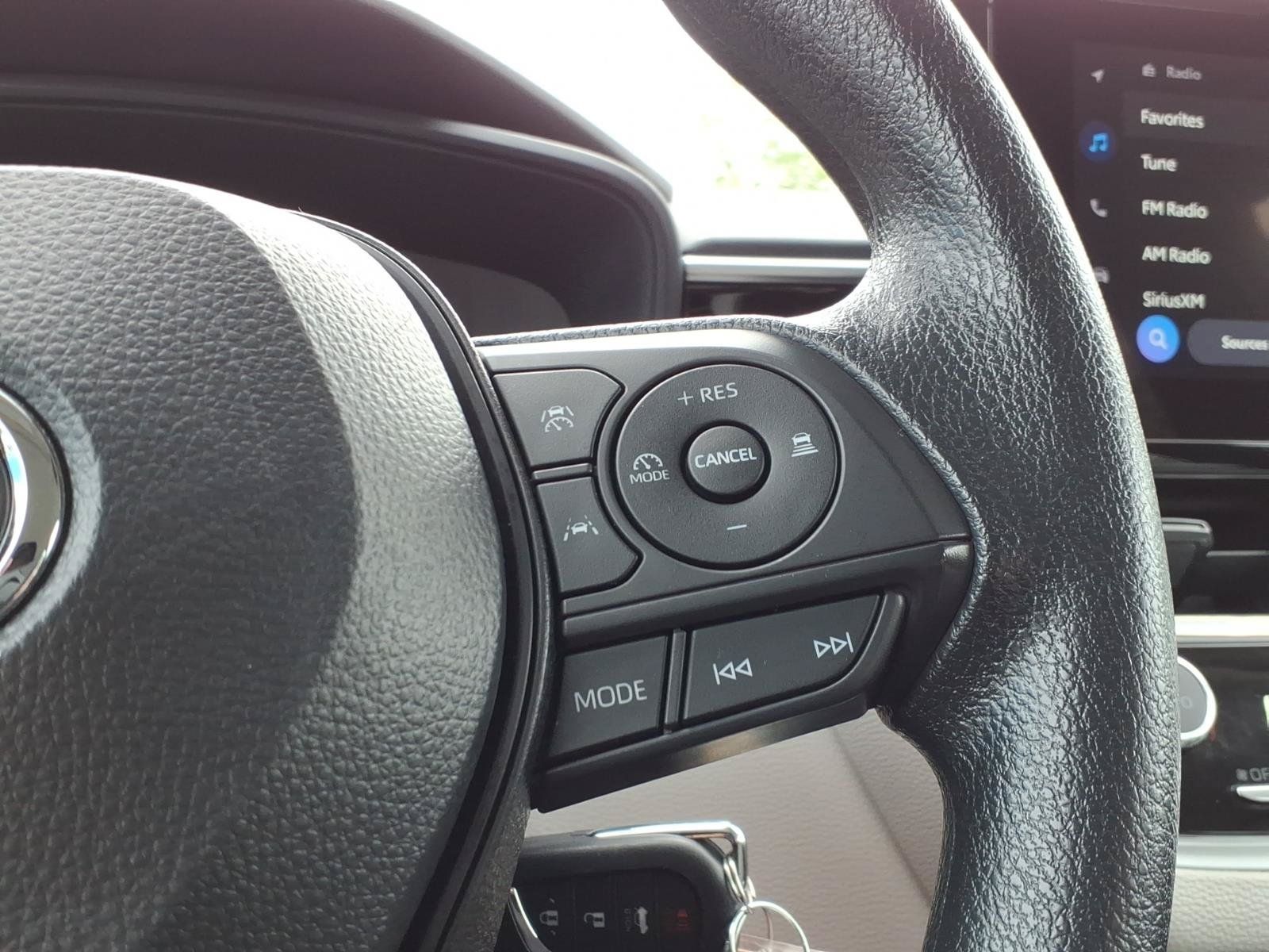 Used 2024 Toyota Corolla LE FWD image 22