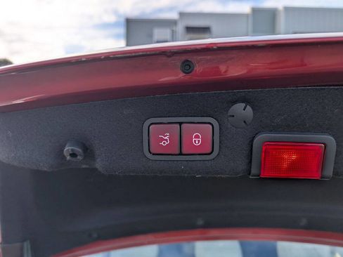 Used 2018 Mercedes-Benz C 300 Sedan image 13