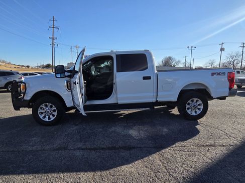 Used 2022 Ford F250 XL w/ STX Appearance Package image 9