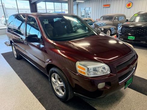 Used 2008 Chevrolet Uplander LS w/ Climate Package image 2