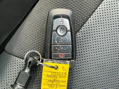 Used 2025 Ford F150 Raptor AWD/4WD image 35