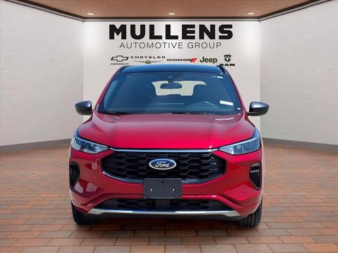 Used 2023 Ford Escape ST-Line w/ Tech Pack #1 image 2