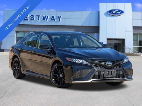 Used 2024 Toyota Camry XSE image 2