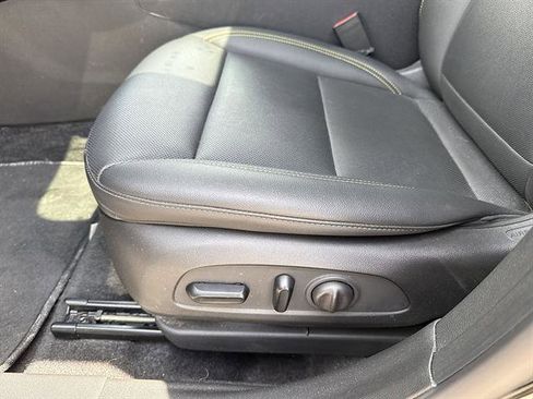 Used 2024 Chevrolet Trax ACTIV w/ Sunroof Package FWD image 42
