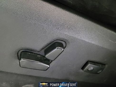 Used 2015 Chrysler Town & Country Touring w/ Driver Convenience Group image 28