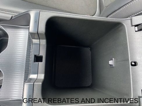 New 2026 Jeep Grand Cherokee Altitude image 23