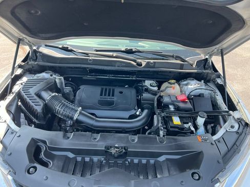 Used 2022 Chevrolet Blazer LT FWD image 39