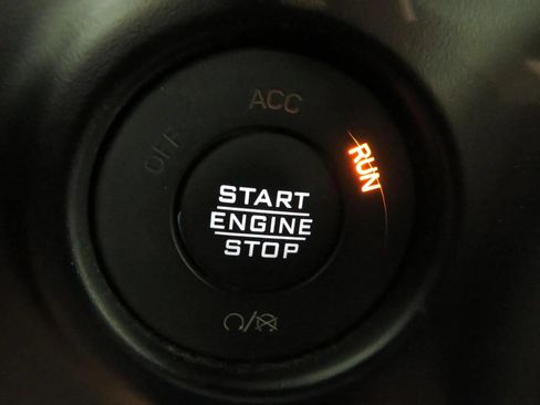 Used 2021 Jeep Wrangler Unlimited Rubicon AWD/4WD image 18