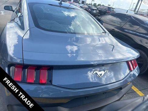 Used 2024 Ford Mustang Coupe image 4