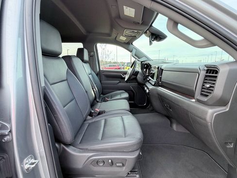 Used 2025 GMC Sierra 1500 SLT image 20