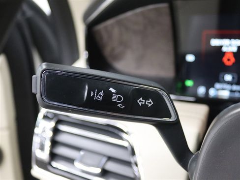 Used 2021 Lincoln Navigator L Reserve w/ Luxury Package image 40