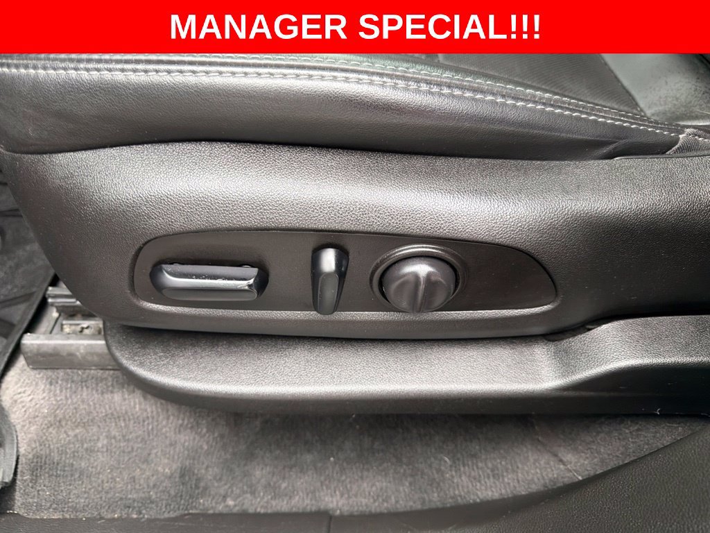 Used 2019 Buick Enclave Avenir w/ Avenir Technology Package AWD/4WD image 23