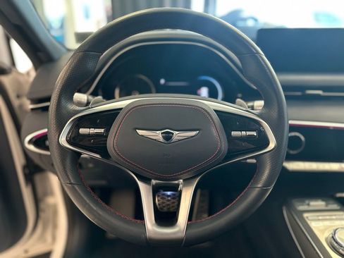 Used 2022 Genesis GV70 2.5T w/ Sport Prestige Package image 17