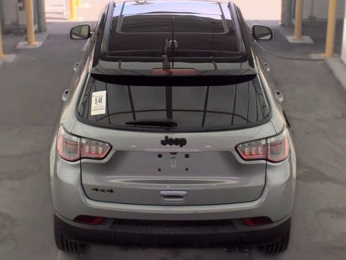 Used 2019 Jeep Compass Latitude AWD/4WD image 5