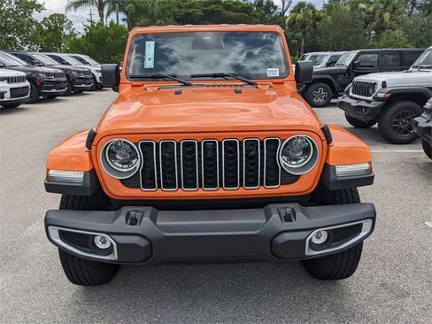 New 2025 Jeep Wrangler Unlimited Sahara AWD/4WD image 7