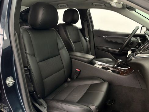Used 2014 Chevrolet Impala LT w/ Convenience Package image 23
