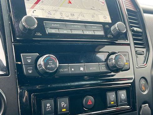 Used 2020 Nissan Titan PRO-4X w/ Pro-4x Convenience Package image 16