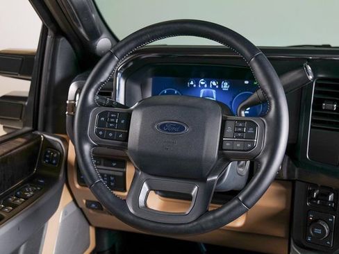 Used 2024 Ford F250 Lariat w/ Black Appearance Package AWD/4WD image 12