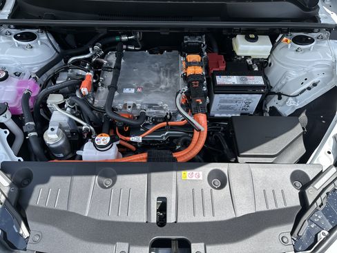New 2026 Toyota C-HR w/ Cold Weather Package AWD/4WD image 27